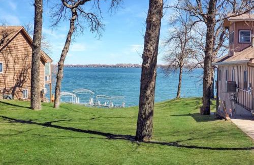 Orleans House | Grassy Knoll Retreat on the Big Spirit Lake