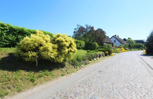 Gross Zicker Apartment | gratis Nutzung vom AHOI Erlebnisbad und Sauna in Sellin - Haus Inselwind FeWo MEERbodden