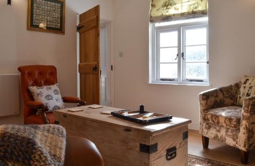 Crediton House | Grattan Cottage