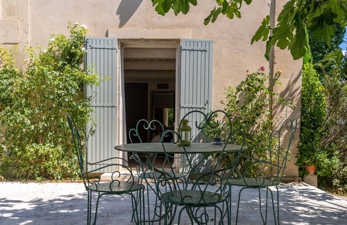 Graveson House | Graveson cottage, 5 bedrooms, sleeps 12