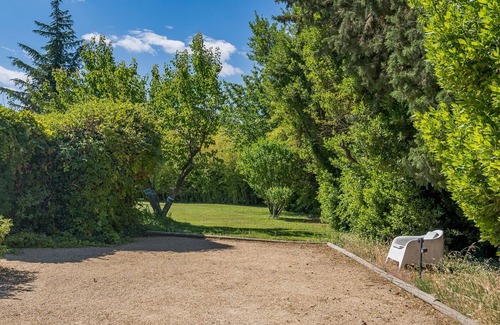 Graveson House | Graveson cottage, 5 bedrooms, sleeps 12
