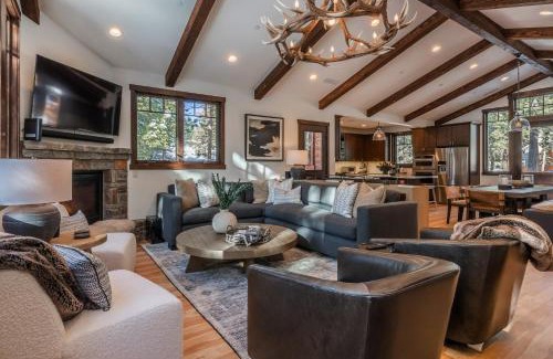Mammoth Lakes House | Gray Bear #86 home