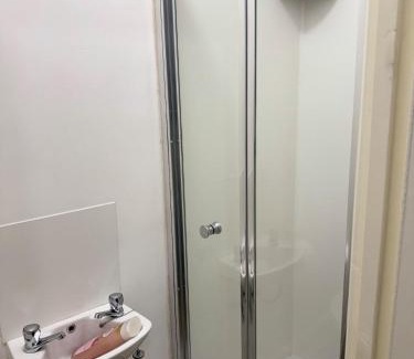 Northampton Apartment | Gray Bridge House