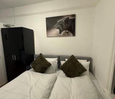 Northampton Apartment | Gray Bridge House