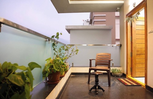 Visakhapatnam Apartment | Great Place to stay. Mountain View 5 minutes to the theme park! Pet-Friendly