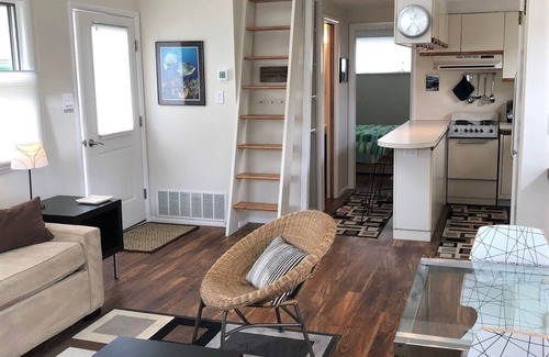 Stone Harbor Cottage | Great 1 bedroom 1 bath cottage located on Linden Lane in Stone Harbor.