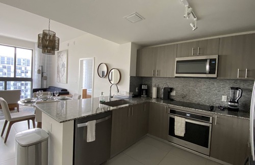 Doral Apartment | Great 18th floor view, brand new at Downtown Doral