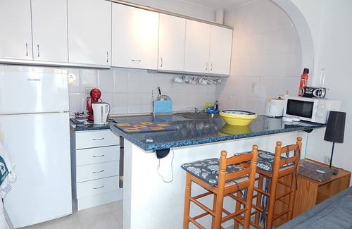 Los Altos House | Great 3 Bed 1 Bath Apartment Los Altos with roof terrace
