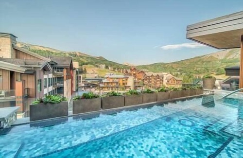 Snowmass Village Apartment | Great 3 Bedroom Condo, Great Amenities, Ski/In/Out