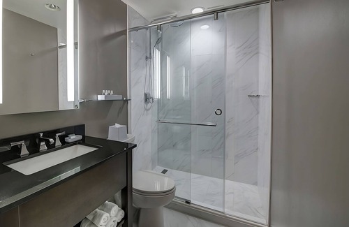 Capitol Hill Hotel | Great Accommodation in Washington: Minutes to Smithsonian American Art Museum