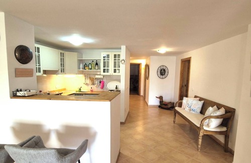 Cala Figuera Apartment | Great apartment with large terrace 90 m from the sea, and with sea view