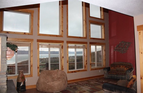 Harbor Village Cabin | Great area for Fall getaway! Great view, Game Room, Foam Pit, Rock wall.