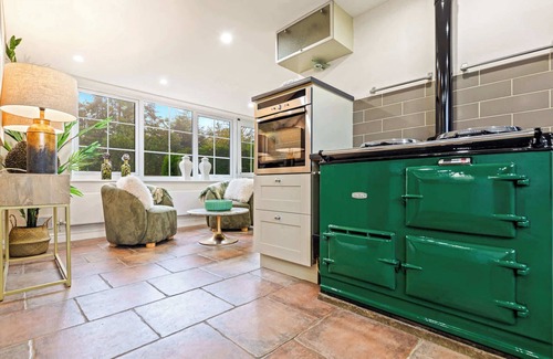 Medbourne House | Great Easton Lodge - Hot Tub Packages Available