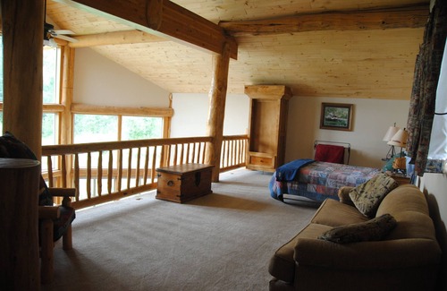 Columbine Lake House | Great Fall rates at Columbine Lake with fishing and nearby Purgatory Ski Area.