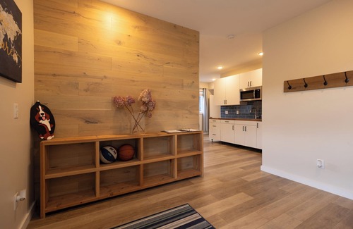 Traverse City House | Great Family Getaway on the East side of Traverse City