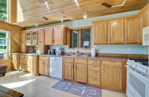 Mancelona House | Great for Families - Huge Game Room