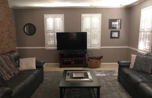 Wade Hampton House | Great For Groups and Pet Friendly