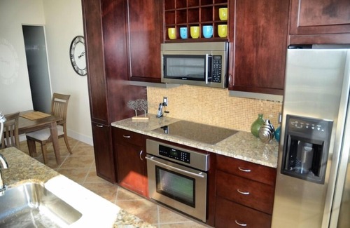 Galveston Condo | GREAT GALVESTON GETAWAY! STRESS-FREE BEACH VACATION!