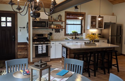 Drake Cabin | Great Getaway on the Big Thompson very near Estes & Rocky Mt. Nat'l Park