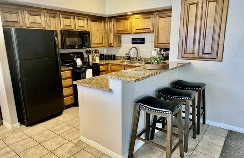 Mesquite Condo | Great Ground Level Getaway! Sleeps 6.