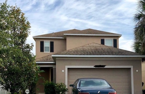 Riverview House | Great home with a bonus room or office. Close to downtown and airport.