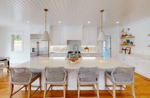 Katama House | Great Katama home with pool - SEPT./OCT. WEEKS AVAILABLE! No fee for pool heat!
