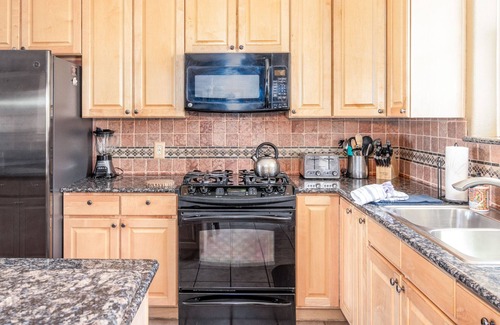Wildernest House | Great Location. Incredible Views. Clubhouse.