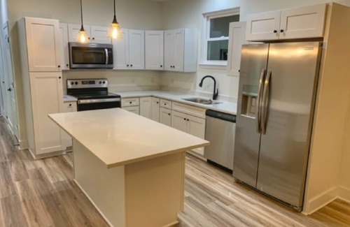 Ono Island House | Great location! Minutes to beach and stores. Clean and Quiet. Fun pingpong table