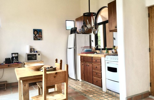 Los Barriles Cabin | Great Ocean Views, Fast Wi-Fi, Pickleball, Near Beach, Kayaks, Bikes, Snorkeling