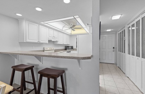 Port Orange Condo | 🌊Great Ocean Views + Awesome Location-Ocean Terrace Club 706🌊