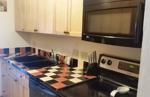Kihei Condo | Great Rates - Clean and Cozy Condo!