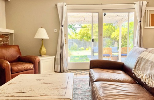 Carmichael House | Great retreat on a peaceful street!