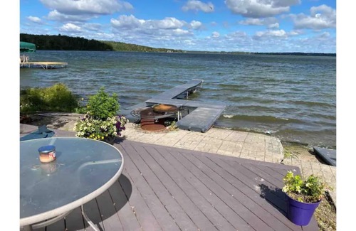 Bonnyville Cabin | Great Rustic 4 Beds Beach Front Cabin