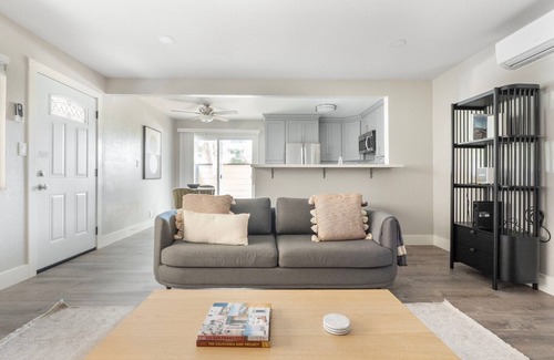 Santa Clara Apartment | Great Santa Clara 1BR w/Pool & W/D, nr Medical Center, by Blueground