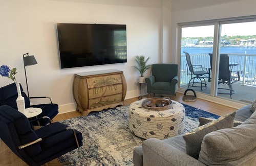 Holiday Isle Condo | Great view of Destin Harbor from the penthouse location.