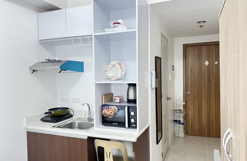 Ermita Condo | Great view of the bay