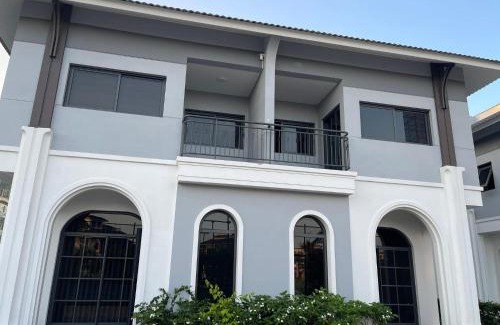 Van Don Villa | Green Bay Luxury Villa Sonasea Vân Đồn