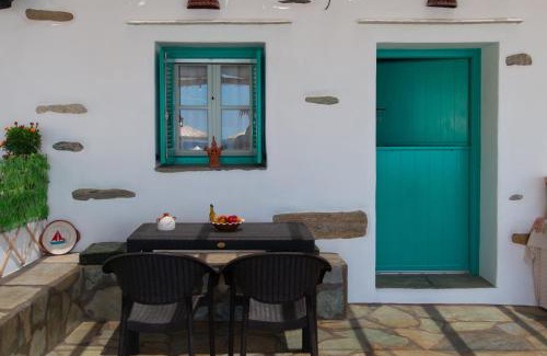 Herronisos Apartment | Green Bay Studio 2