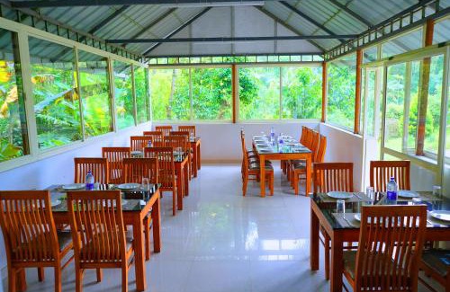 Devikolam Hotel | Green Cove Munnar