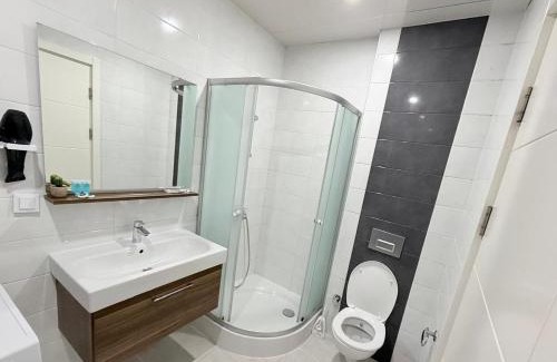 Vake-Saburtalo Apartment | green diamond duplex