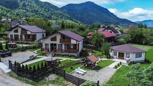 Moieciu Cabin | Green Hill Resort