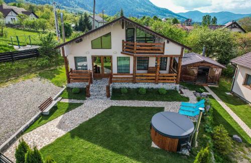 Moieciu Cabin | Green Hill Resort