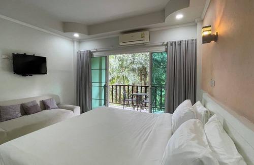 Pua Hotel | Green Hill Resort