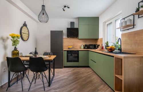 Medulin Apartment | Green Nest, ground floor apt with private garden & garage - NEW IN 2024!