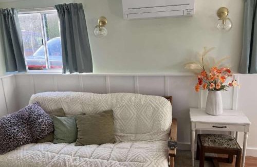 Richmond Apartment | Green on Queen