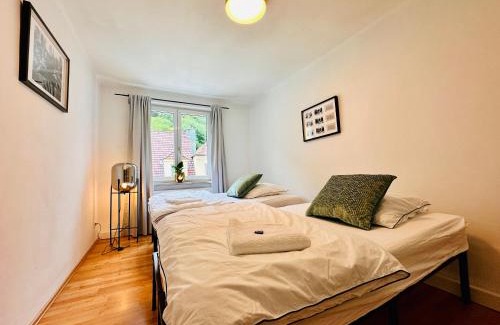 Schottwien Apartment | Green Room