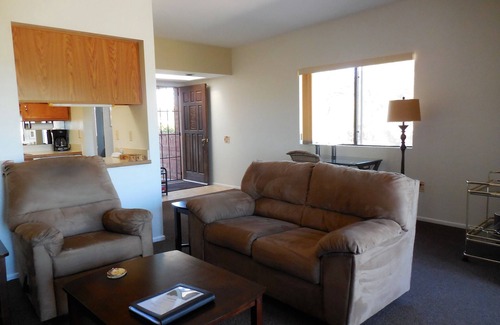 Desert Hills I House | Green Valley Casita - Private and Quiet overlooking the Desert Hills Golf Course