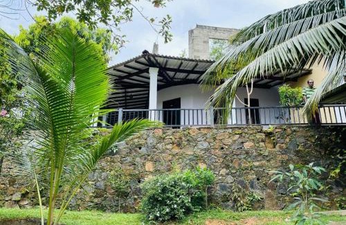 Poddala Villa | Green Villa Meepawala