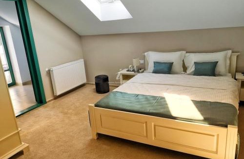 Three Oaks Hotel | Green Villa Sibiu