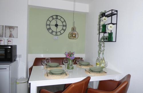 Winterberg Apartment | Greenflair Winterberg Ferienwohnung 5 Pers Pool Sauna Wifi near Bikepark